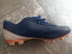 Football Shoes Size: UK 9 Eur 43 Whatsapp 03029854808