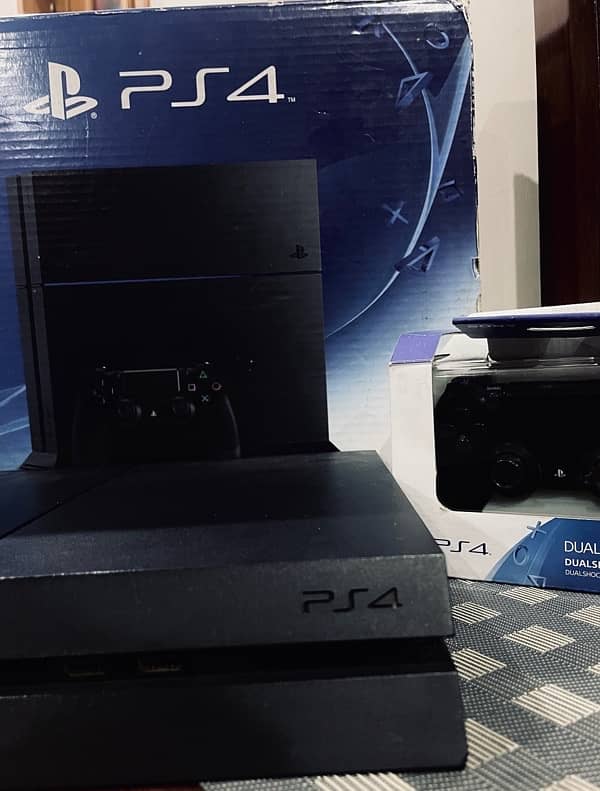 PlayStation 4 (PS4) 2