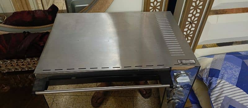 Microwave Oven - Unused 1