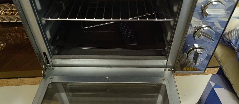 Microwave Oven - Unused 2