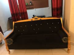 sofa For urgent Sale Good condition black shaneel cover 6 Month Used