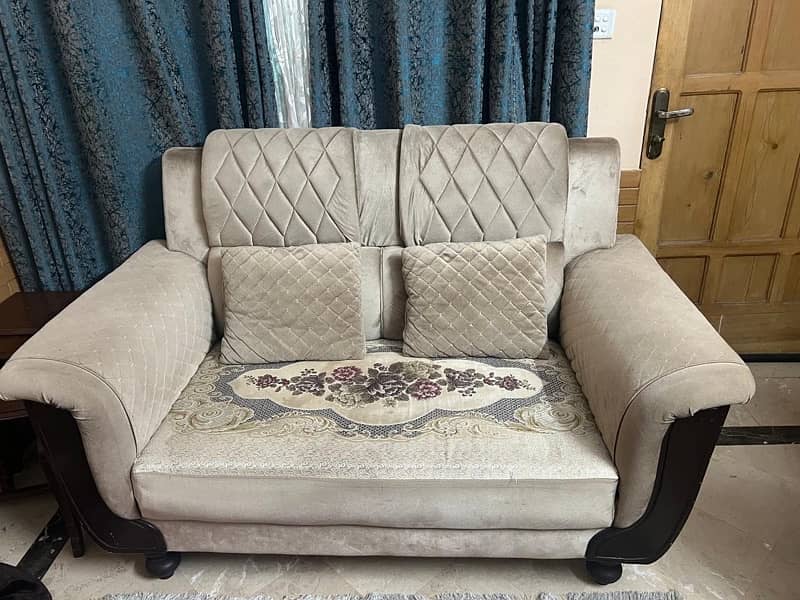 Premium Beige Sofa Set for Sale – Elegant & Comfortable 1