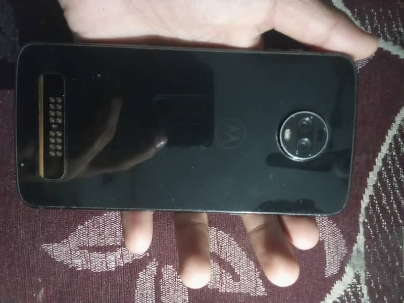 Moto Z3 0