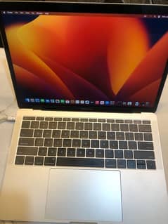 MacBook Pro 2017.13”/core i5/big Ramzan offer for sale