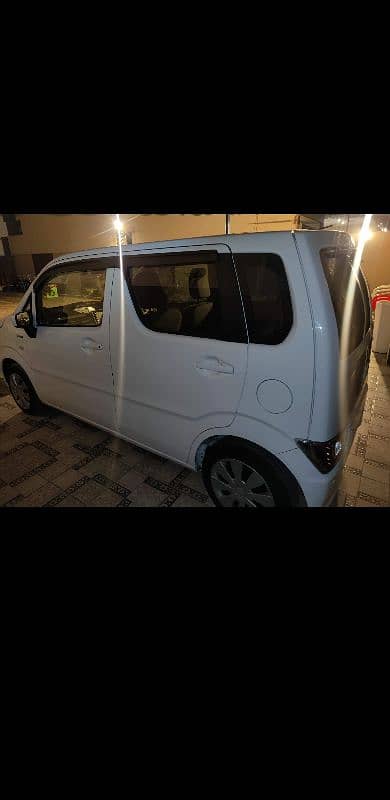 Suzuki Wagon R 2022 3