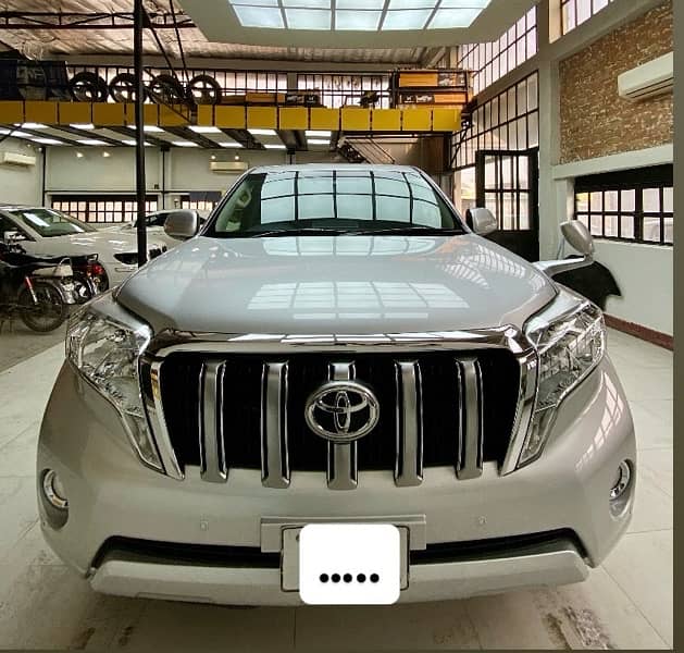 Toyota Prado 2013 1