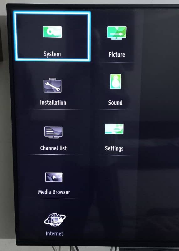 TOSHIBA 55" LED TV 4K UHD HDR 10 PLUS 7