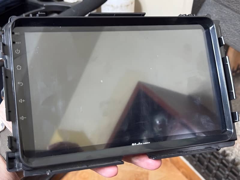 Android Car LCD with Wireless Apple Carplay / Android Auto 1