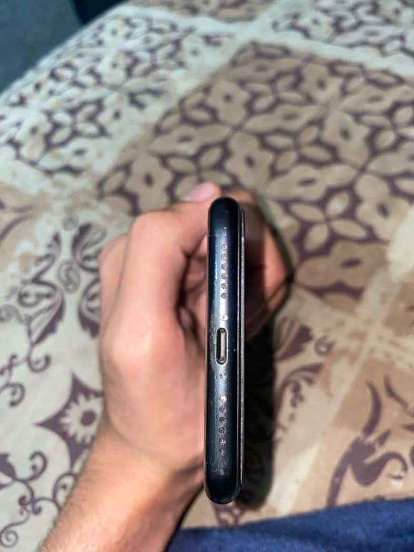 IPHONE XR 64 gb 3