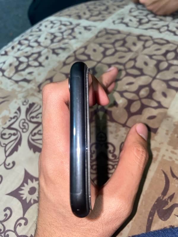 IPHONE XR 64 gb 5