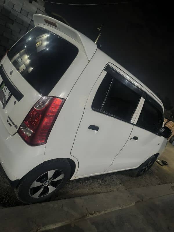 Suzuki Wagon R 2019 8