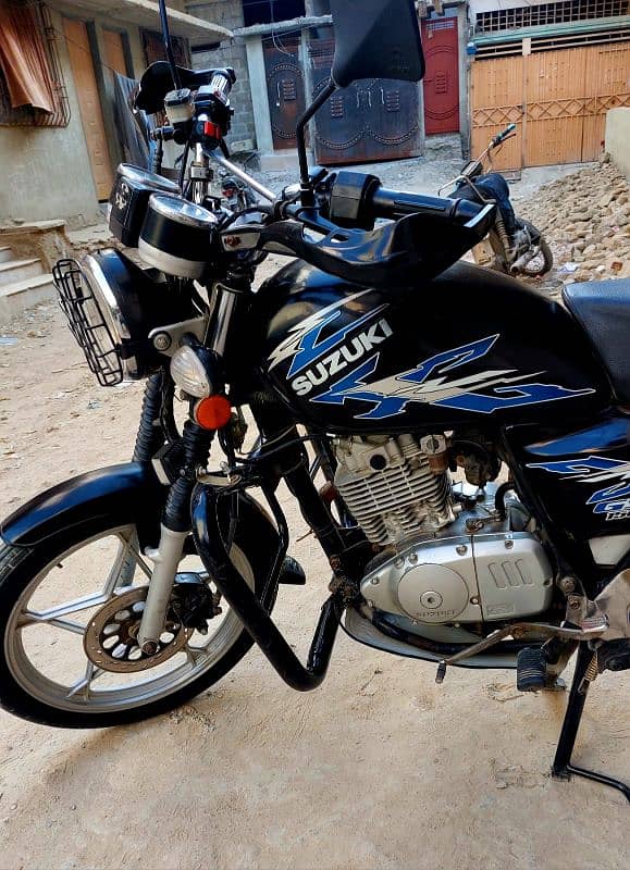 suzuki gs se 2018 4