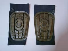 G-Form Shin Pads Pro-S-Gold Metallic/Black