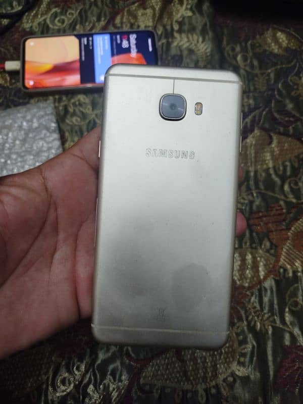 Samsung c7 4