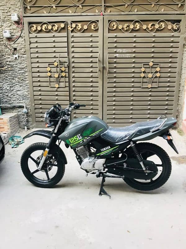 Yamaha YBR 125G 2022 Matt grey Special Edition 3