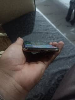 iphone xs Max 64 gb battery health 84