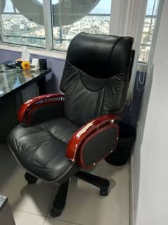 executive chairs for sale in good condition