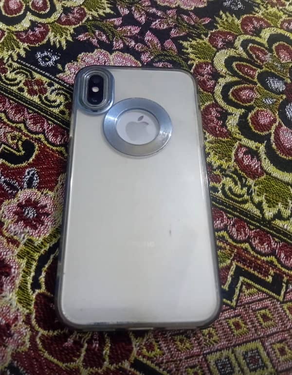 white coloure iPhone x 2