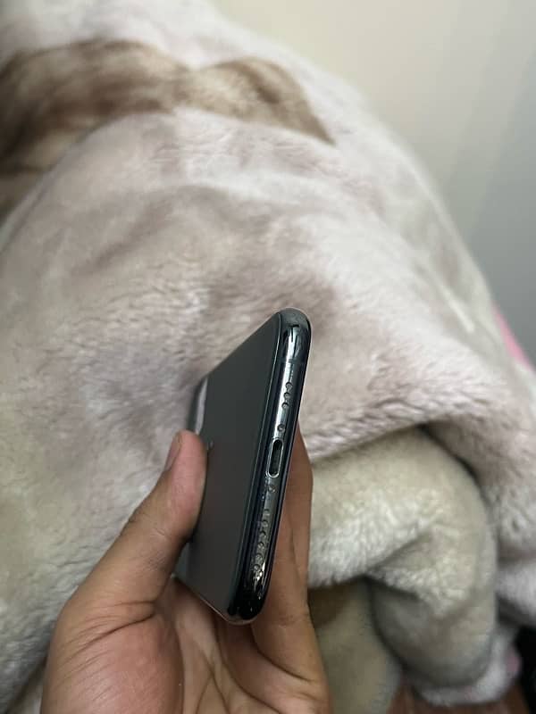 IPHONE 11 PRO 64GB FU 5