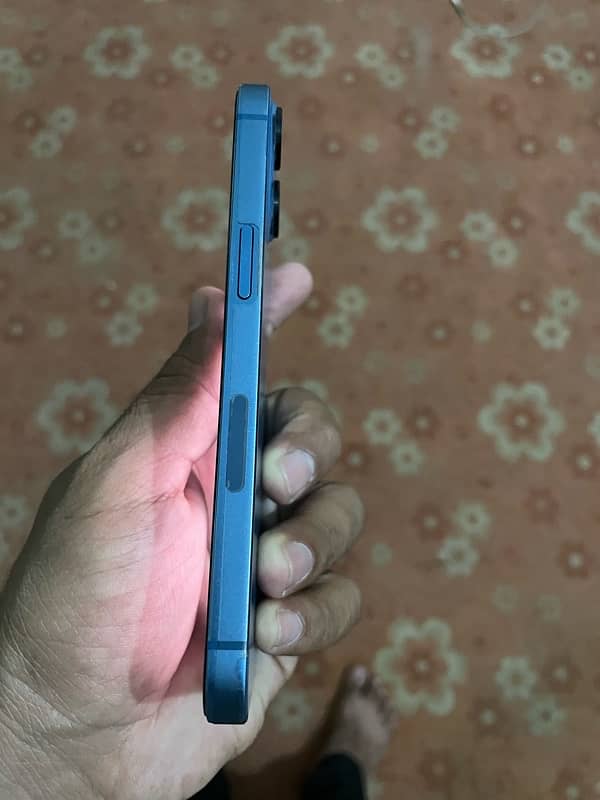 iPhone 13 1