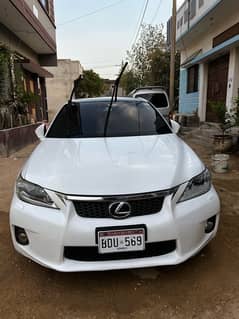 Lexus CT200h 2012