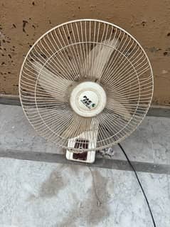 Chenab bracket fan