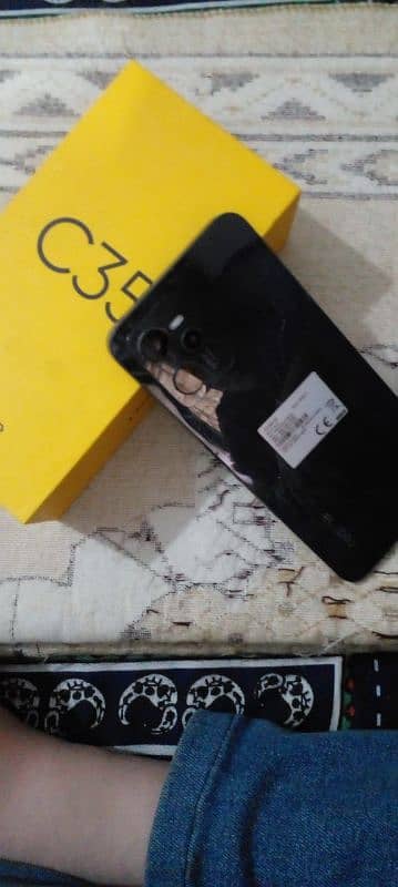 Real me C 35 in excellent condition 4/128 0
