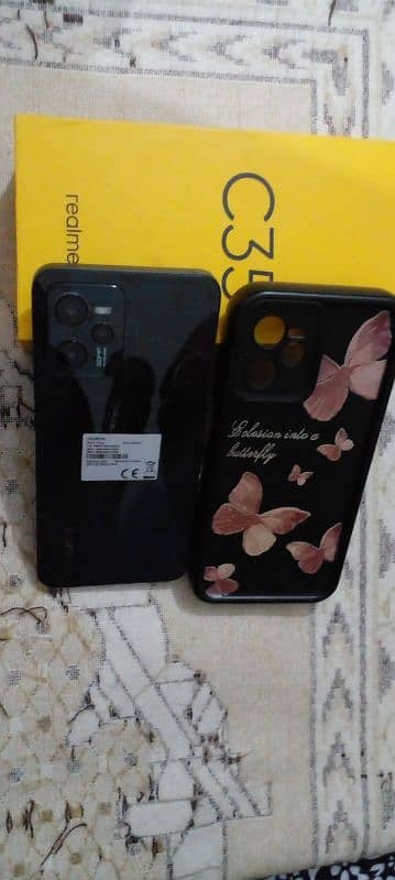 Real me C 35 in excellent condition 4/128 1