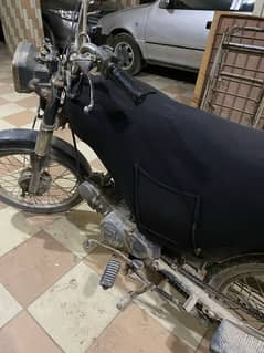 UNIQUE 70 2012 HEAVY MATERIAL BIKE IN WORKING CONDITION 03215984936