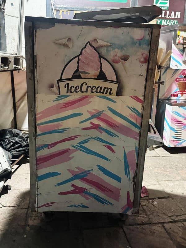 ice cream machine 4