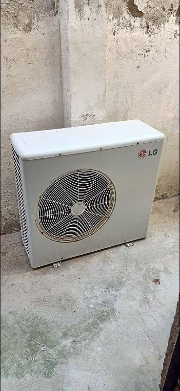 Lg stand floor ac 1