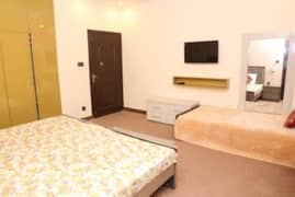 rooms for working lady in g/11  single or sharing