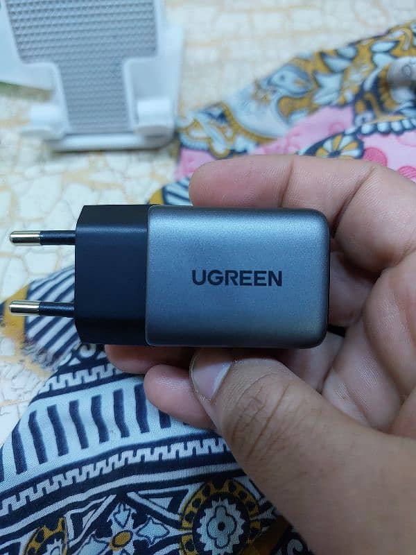 UGREEN 20W CHARGER 1