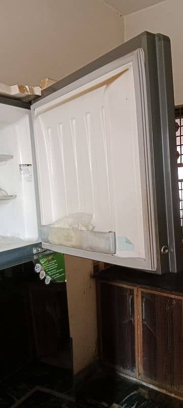 gree refrigerator for sale 1