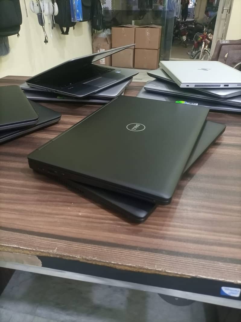 Dell Latitude E5570 Core i7-6820HQ Gen 8GB Ram 256GB 2GB AMD Graphics 2