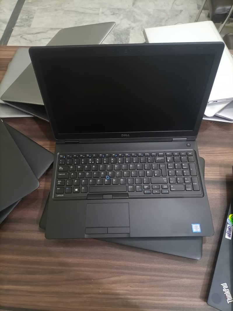 Dell Latitude E5570 Core i7-6820HQ Gen 8GB Ram 256GB 2GB AMD Graphics 5