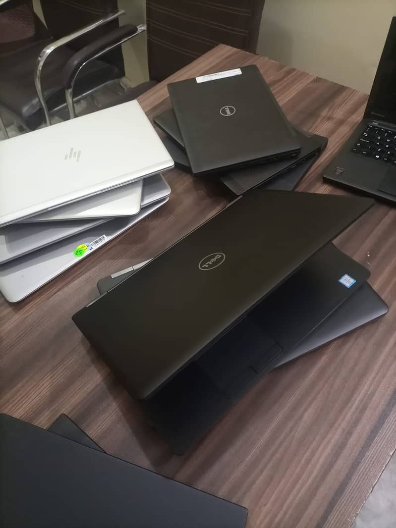 Dell Latitude E5570 Core i7-6820HQ Gen 8GB Ram 256GB 2GB AMD Graphics 18