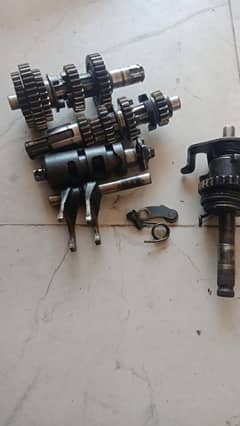 Honda125_engine_parts_gear_gucha_waitbearing_engine_grari