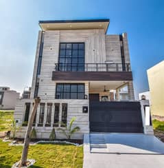 5 MARLA BRAND NEW MODERN DESIGN BUNGLOW AVAILABLE FOR RENT IN DHA PHASE 7