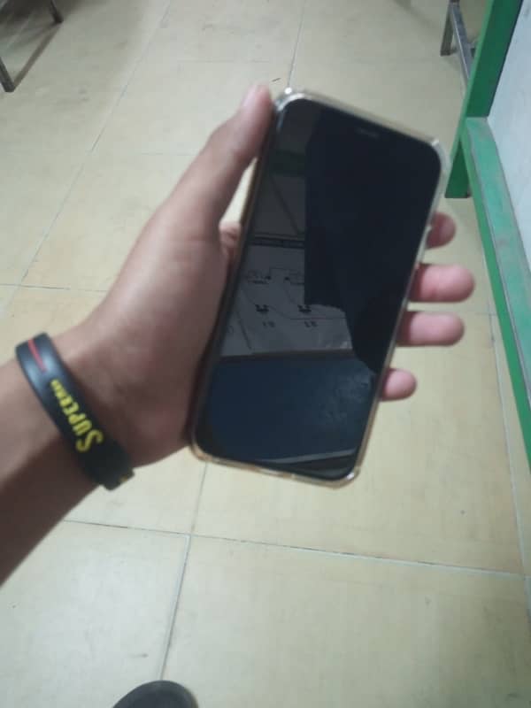 iphone 11 black10/10 1