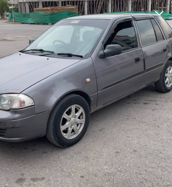 Suzuki Cultus 2012 3