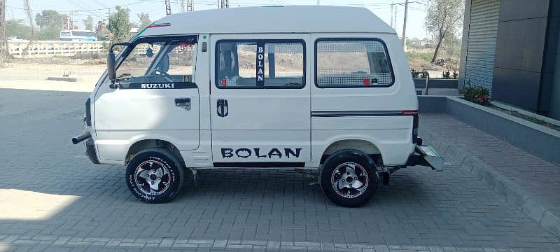 Suzuki Bolan 2016 3