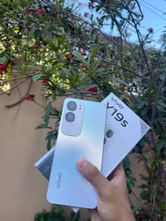 Vivo Y19s just box open brand new phone