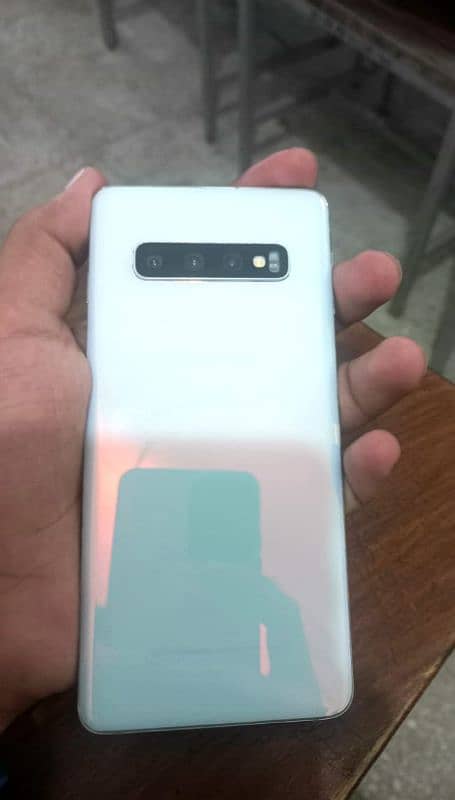 Samsung S10 8/128 gb 4