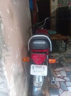 Honda CD 70  Red clour 10/10 condition