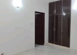 Reasonably-Priced 12 Marla Flat In Askari 11 - Sector B, Lahore Is Available As Of Now