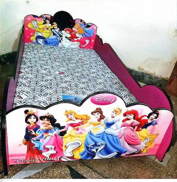 Fancy Barbie bed 1