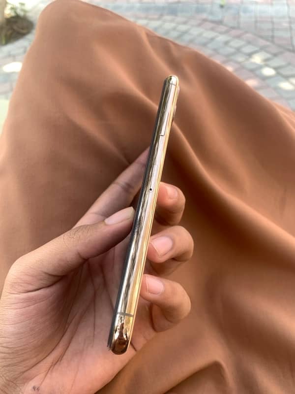 Iphone 11 Pro max PTA 1