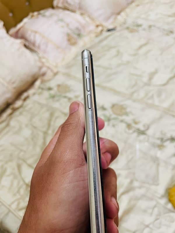 IPhone 11 Pro Max 2