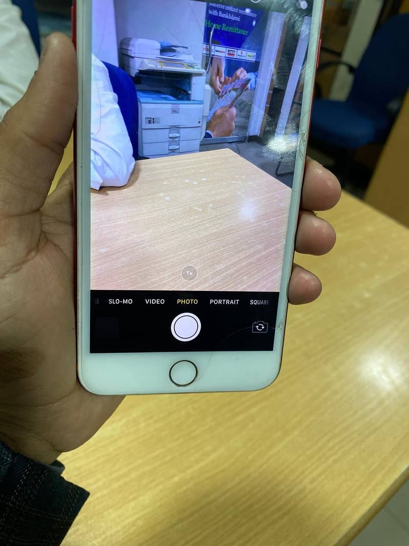 Apple iPhone 7 Plus 3